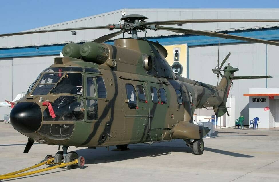 Airbus Super Puma As-332 B1  With Only 2347:20 Tt