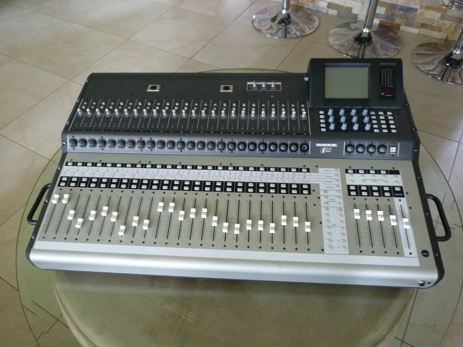 Mackie Tt24, 24 Channel Digital Mixing Console With Usb Output, Built In Effects