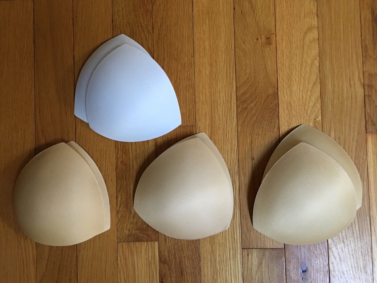 New Lot Of 4 Pairs~8 Women's Bra Insert Cup Pads~sz Large C/d Cup~3 Nude 1 White